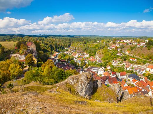 In Pottenstein wandern: Teufelshöhle, Elbersberg und Püttlachtal erkunden 3